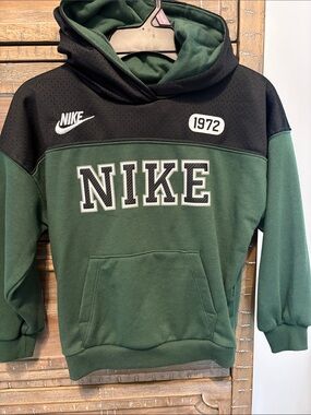 Nike Green and Black Logo Pullover Hoodie